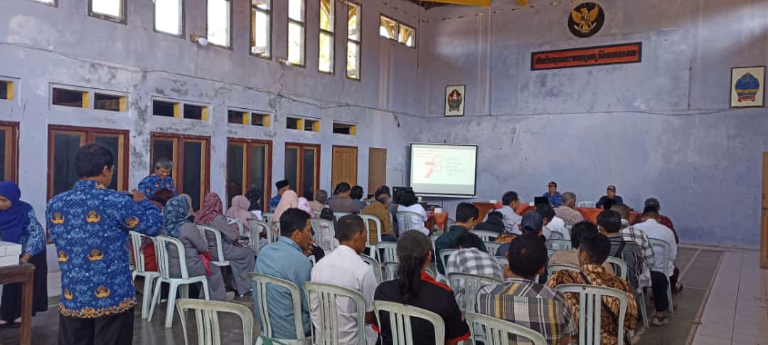 RAPAT PERSIAPAN HUT RI 78 DESA NGEMPLAK